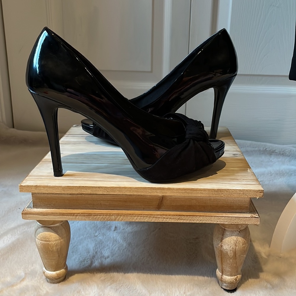 2. FIONI, GENTLY USED, SIZE 8, BLACK, HIGH HEELS. Open-toed, with a 4” heel